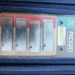 Dies for Rigid universal die head