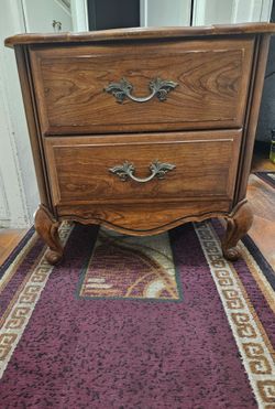 Vintage classic Nightstand Night Stand 2 drawers two drawer