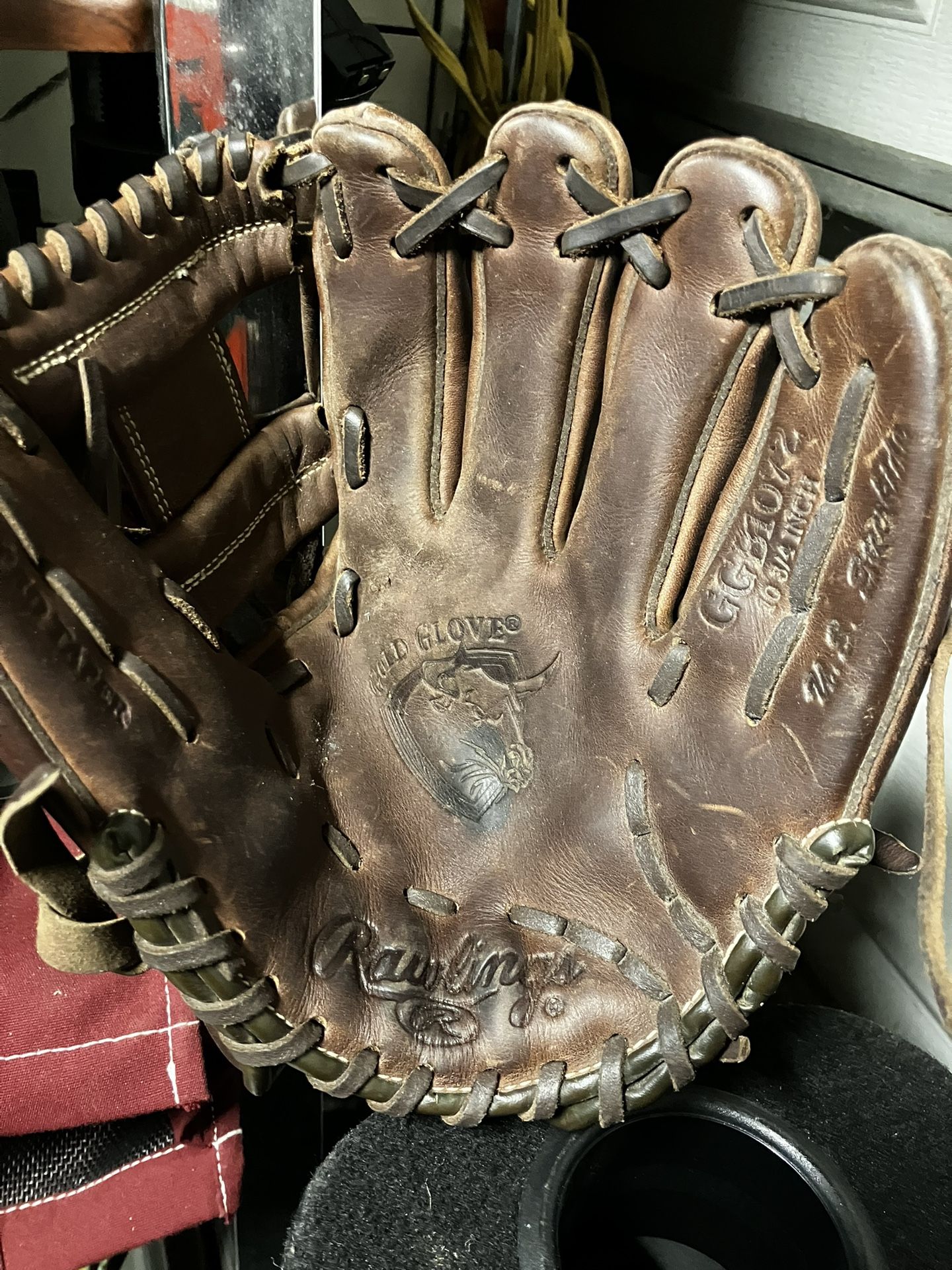 Rawlings Baseball Glove