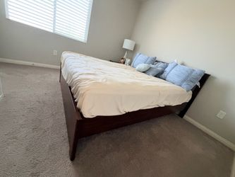 KING SIZE DARK WOOD BED FRAME ā $250 OBO