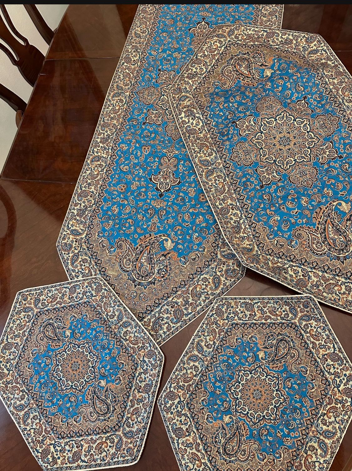 New Table Clothes Each Set