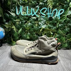 Altra Lone Peak Hiker Green Trail Running Shoes Men's Size 12.5 Hiking Boots