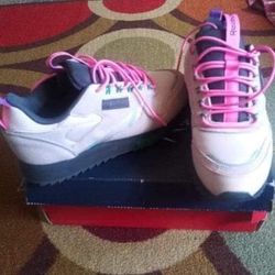 🌺Pink  Reebok Trainers 🌺