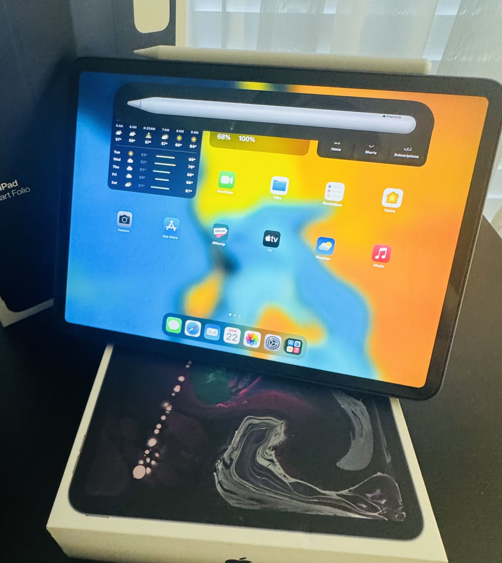 iPad Pro 11” 2018 (64GB/WI-FI) Space Gray - iPad Smart Folio & Apple Pencil 2nd Generation 
