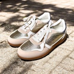 Rachel Roy Lacey Women’s Gold Beige White Color-block Sneakers Sz 7