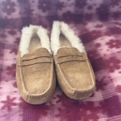 UGGS