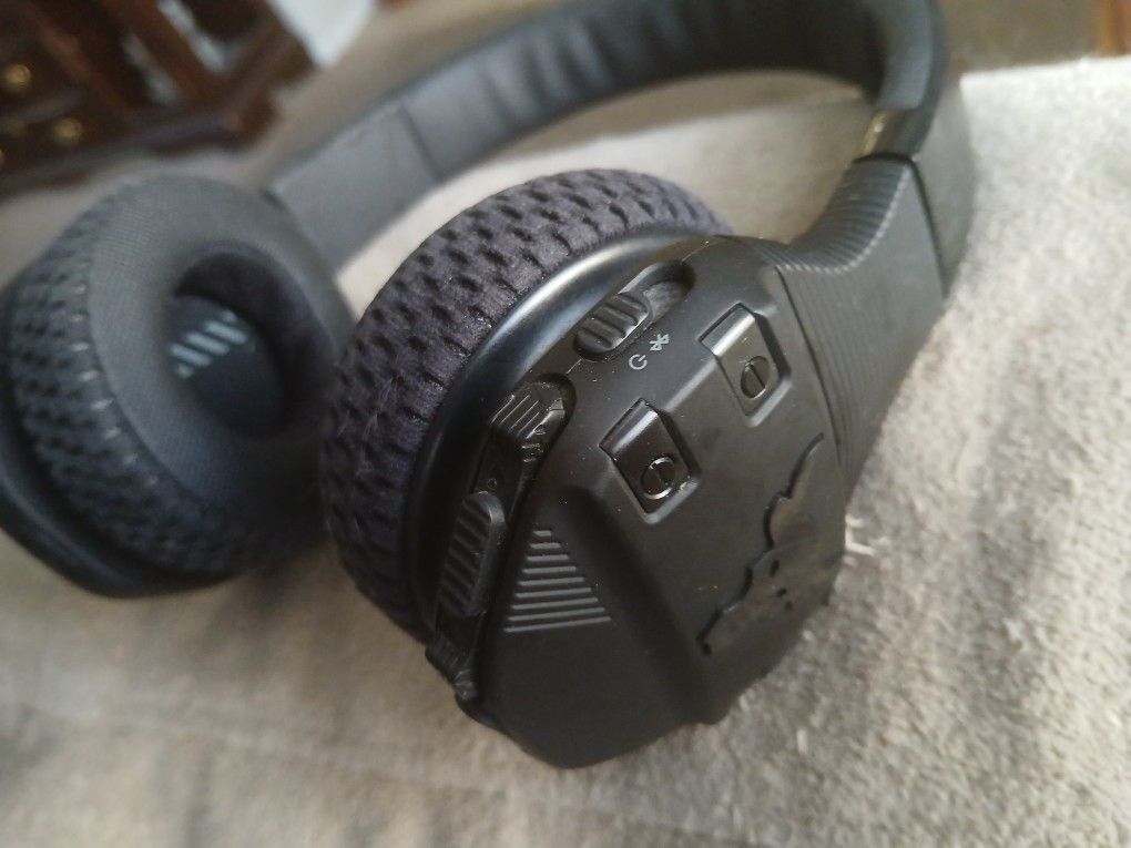 JBL x Under Armour Project Rock Wireless Over-the-Ear Headphones