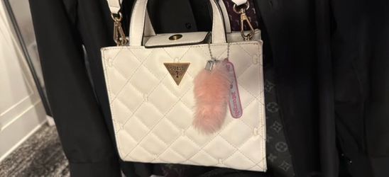 White guess purse w/straps