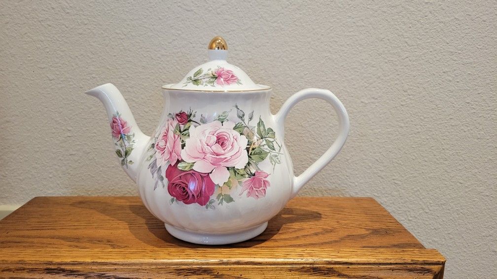 Arthur Wood & Son Collectible Vintage Tea Pot # 6304