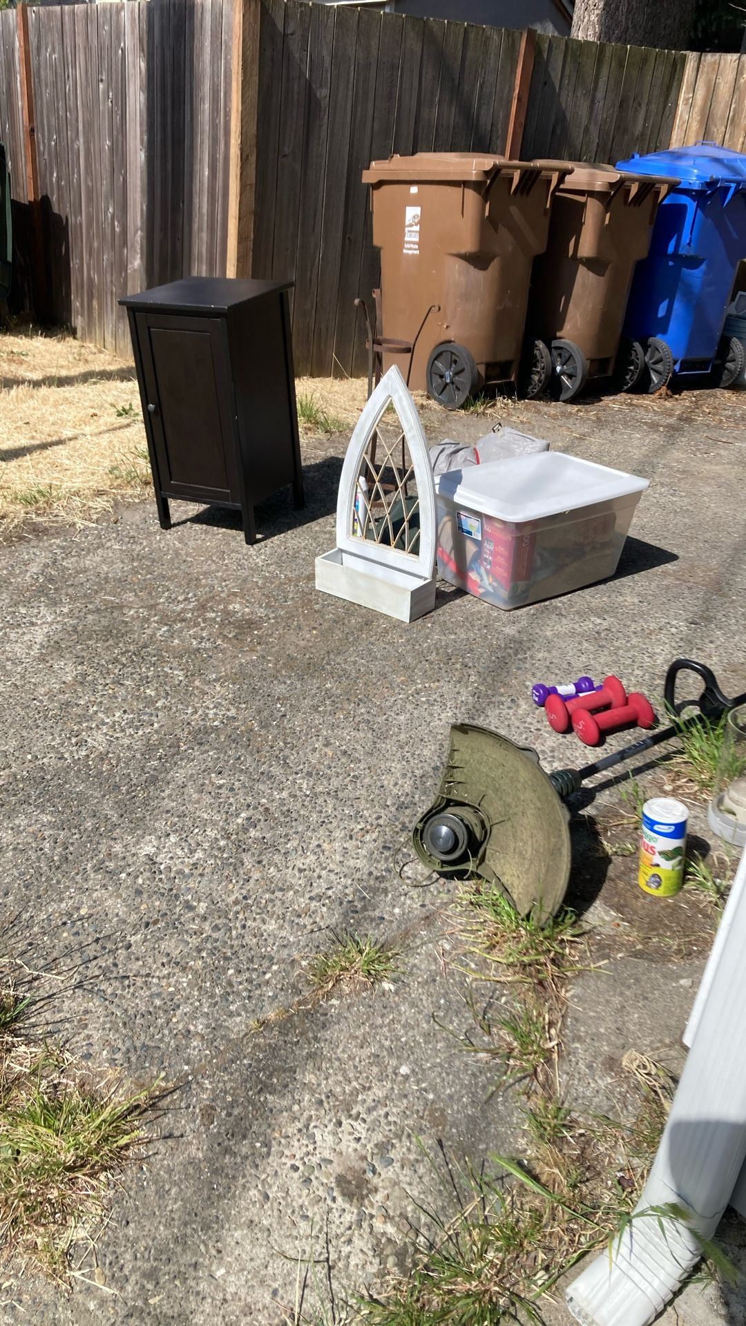 Free Yard Sale
