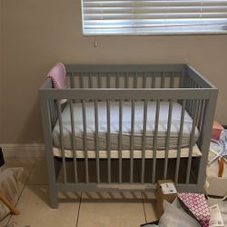 Baby Crib 