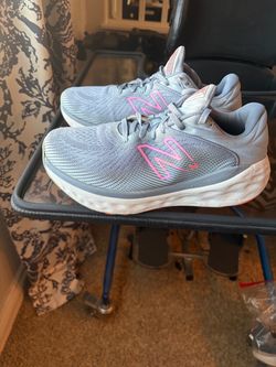 New Balance Fresh Foam X 840v1 Women’s Sneaker Size 10 Arctic Grey Raspberry
