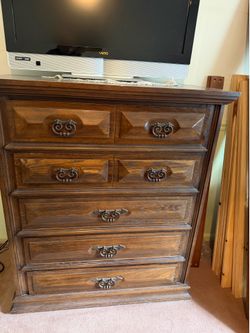 Dresser