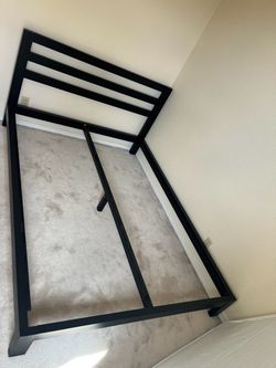 Black Queen Metal Bed Frame w/ Slats