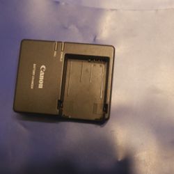 Cannon Batteries Charger 