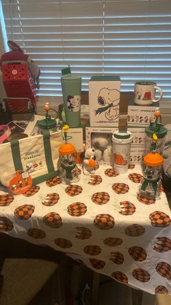 snoopy starbucks