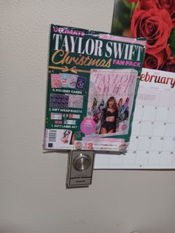 Brand New Taylor Swift Book 