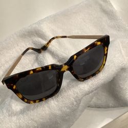 DIFF  Bella Sunglasses 