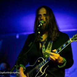 PROFESSIONAL MUSICIAN SELLING ENTIRE STUDIO AND ALL GUITARS 