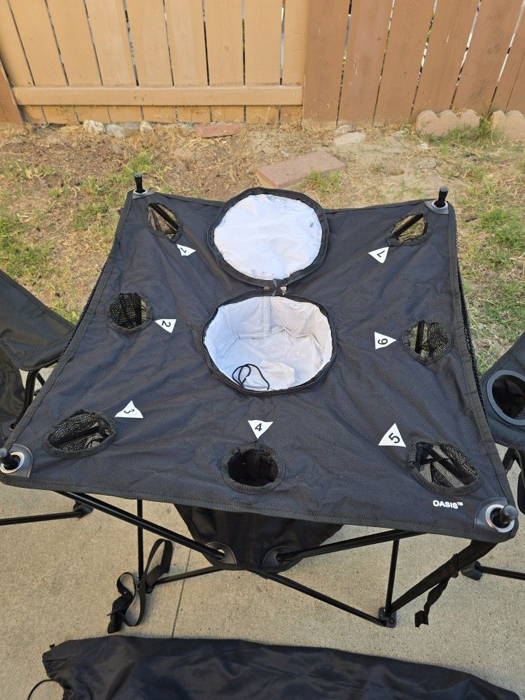 Oasis 8 Person Party Table Set With 2 Chairs