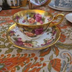 Golden Chelsea Tea Cup And Saucer