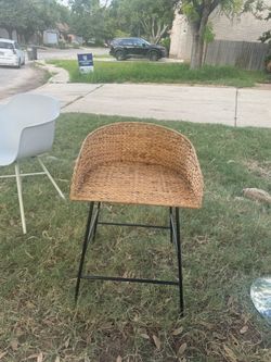 Woven Rattan Bar Stool with Metal Legs