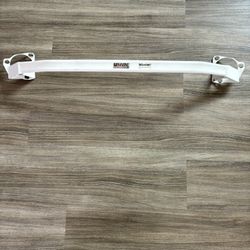 Infiniti G35 Strut bar