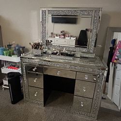 Crush Crystal Top vanity Mirror , Dressing , Makeup Table - Silver 