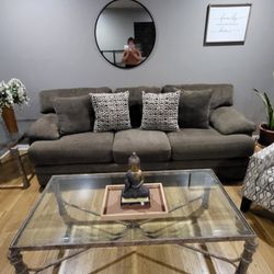 Sofa And Accent Chair 