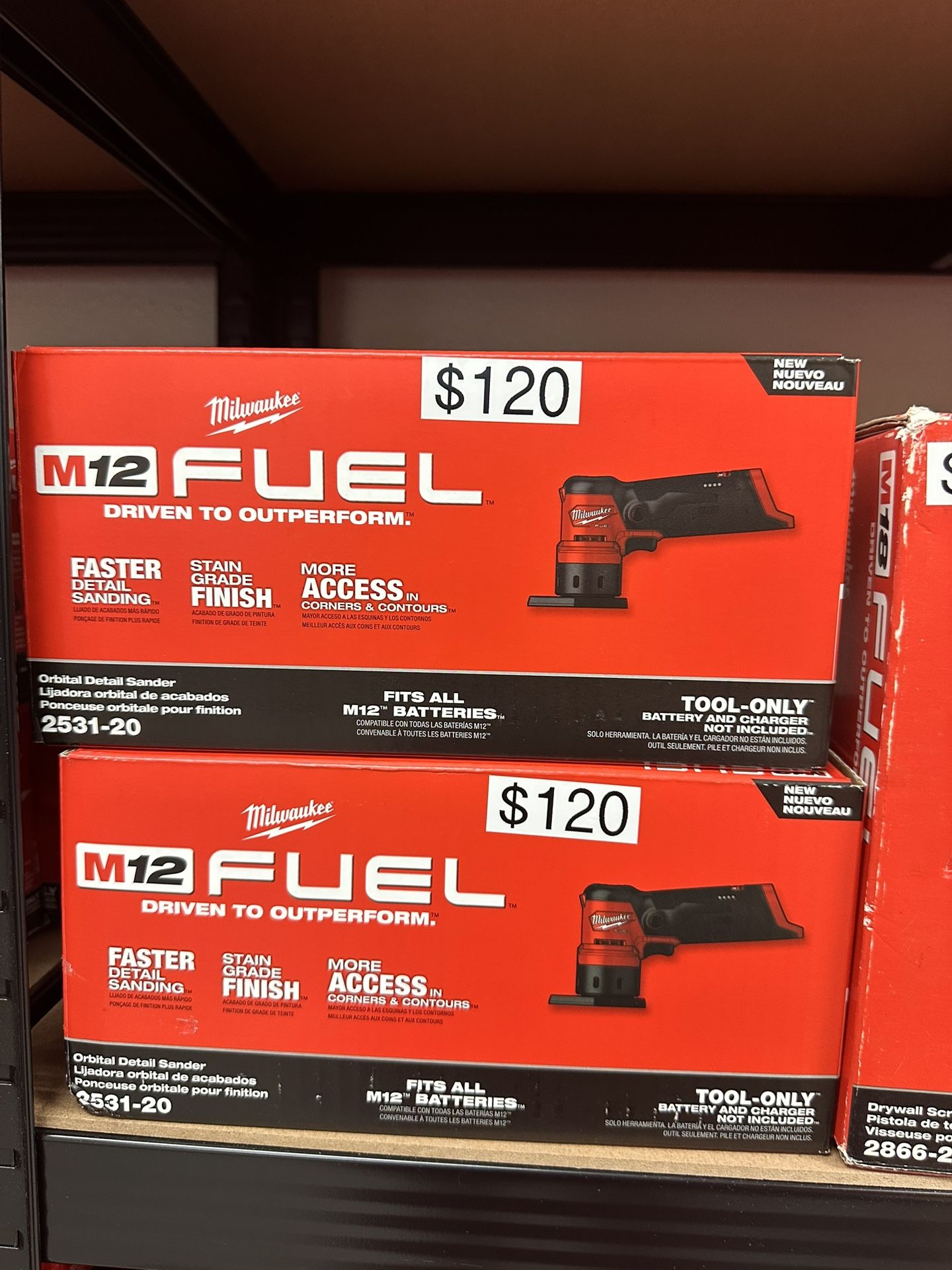 Milwaukee M12 Fuel Orbital Detail Sander