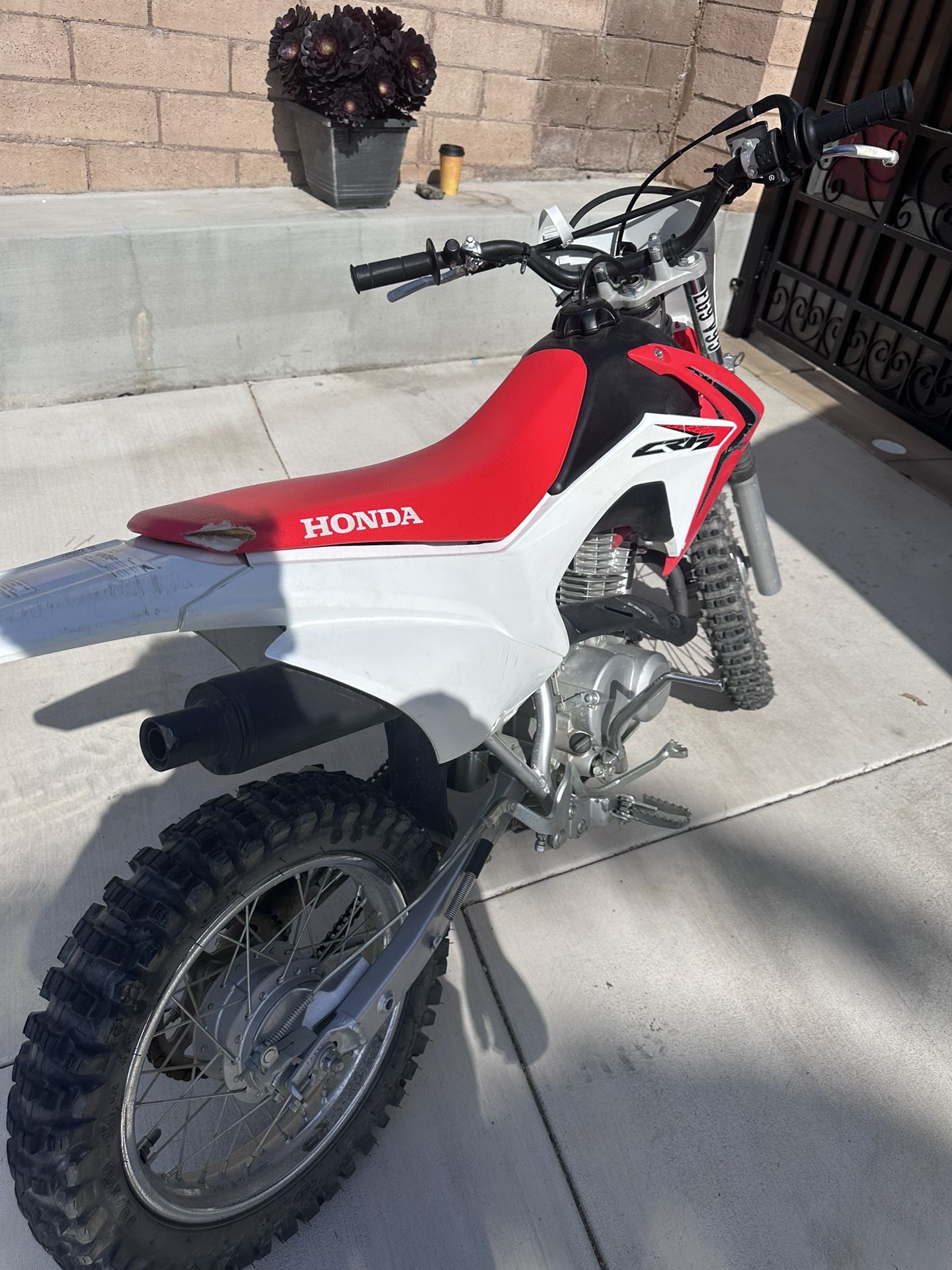 CRF 125 2017      ONLY TRADES
