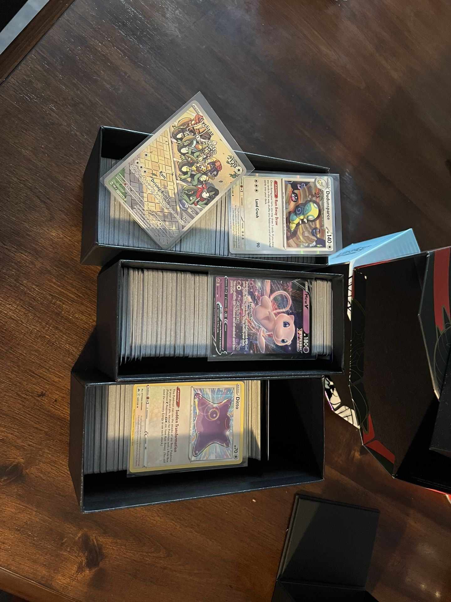 Pokemon bulk (Commons, holos, Reverses, Some Full Arts)