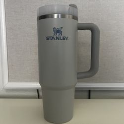30 oz Stanley Tumbler – Fog – Great Condition (No Straw)