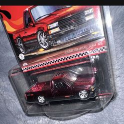 Hotwheels Rlc 1990 Chevy 454 ss truck red $140