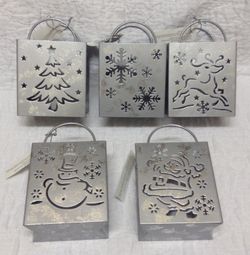 5 New metal Christmas bags candle holder