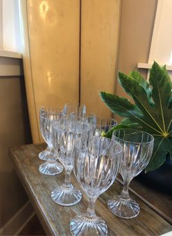 8 crystal wine glasses