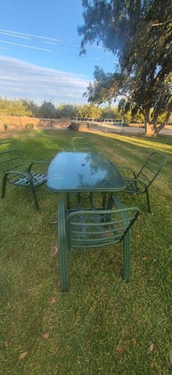 Patio table