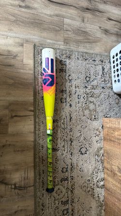 Easton Dub Bat