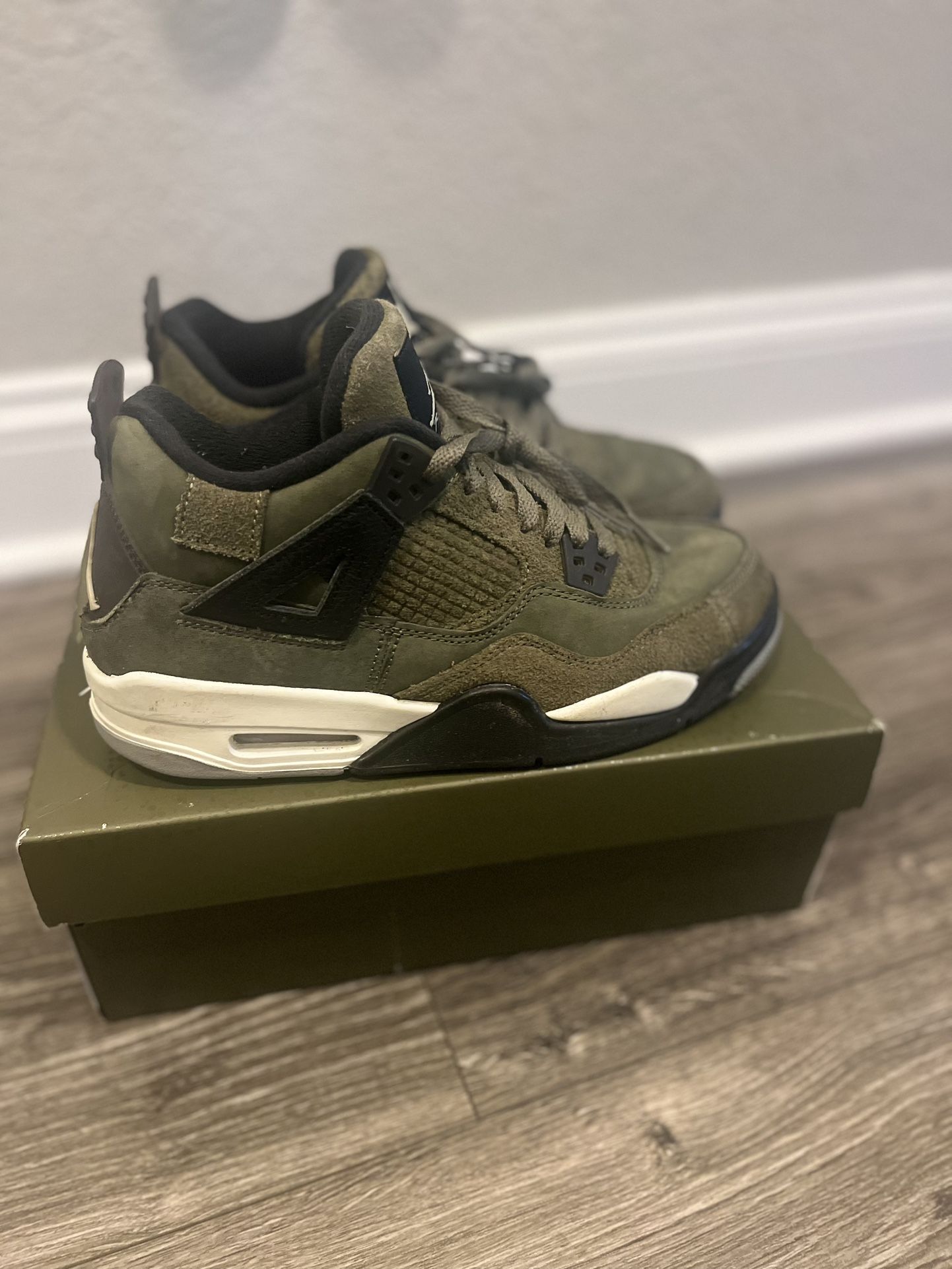 Jordan 4 Olive Green