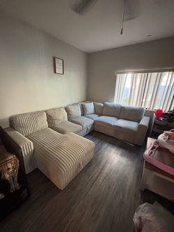 Sectional couch