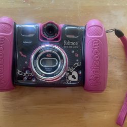 VTech Kidizoom Spin And Smile Camera. Works And Has No Damage