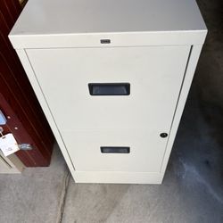 File Cabinet (Metal) Standard KEY $32