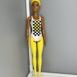 Mattel Color Reveal 2019  Barbie yellow wave legs black white block suit