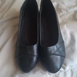 New 7.5 Women's Heels / DRESS SHOES