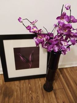 Wall decor, pictures decorative trash can. Household items