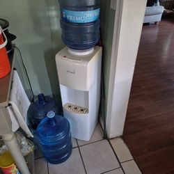 Water Dispenser