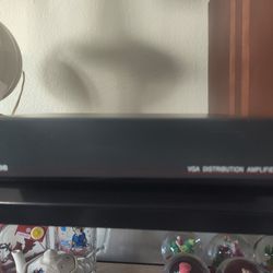 VGA Distribution Amplifier