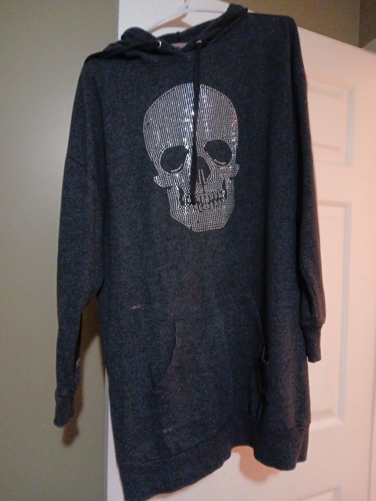 Skull Long Hoodie Women's Xl