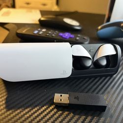 Pulse wireless earbuds for PlayStation 5