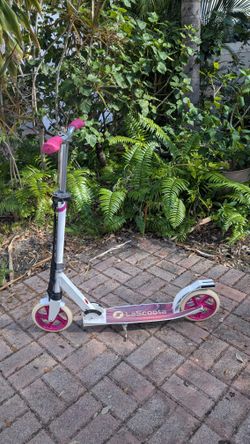 🛴 Lascoote Pulse Scooter for Teens – Great Condition - Price Dropped To $22